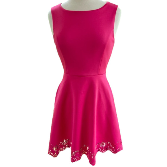 Cynthia Rowley 💵 Fit & Flare Size 4 Barbie Pink Dress w/ Pockets Scalloped Hem - Picture 1 of 13